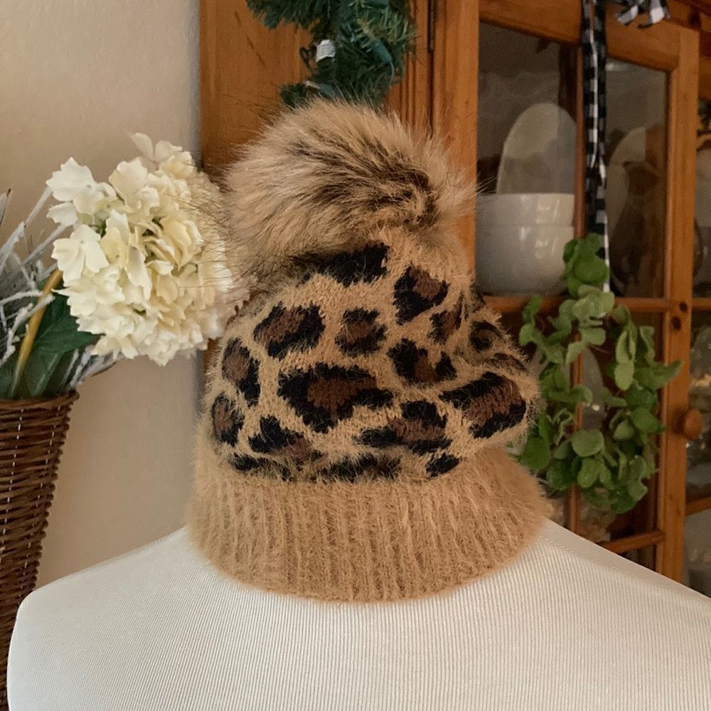 Marcus Adler Animal Print Beanie